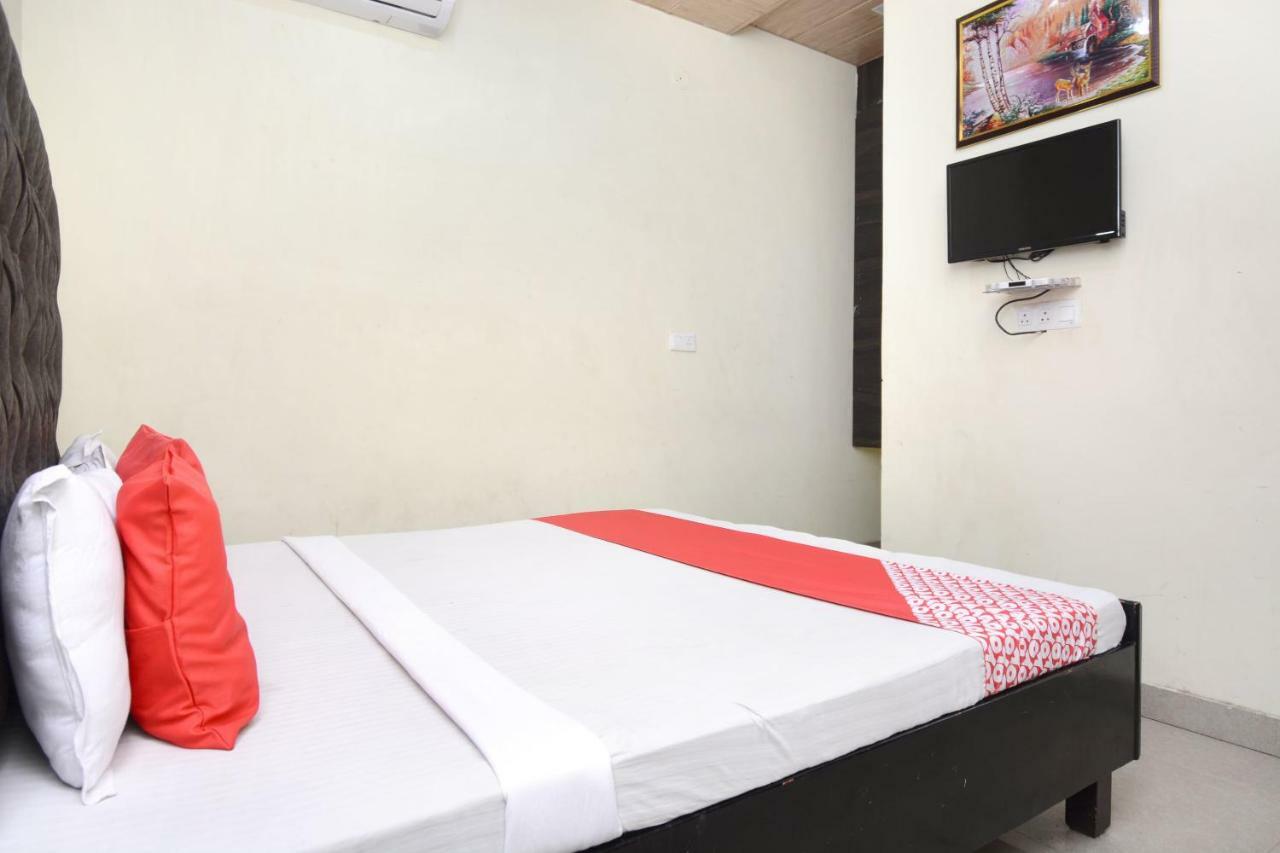 Oyo 29409 Hotel Best Sleep Inn ジャランダール エクステリア 写真
